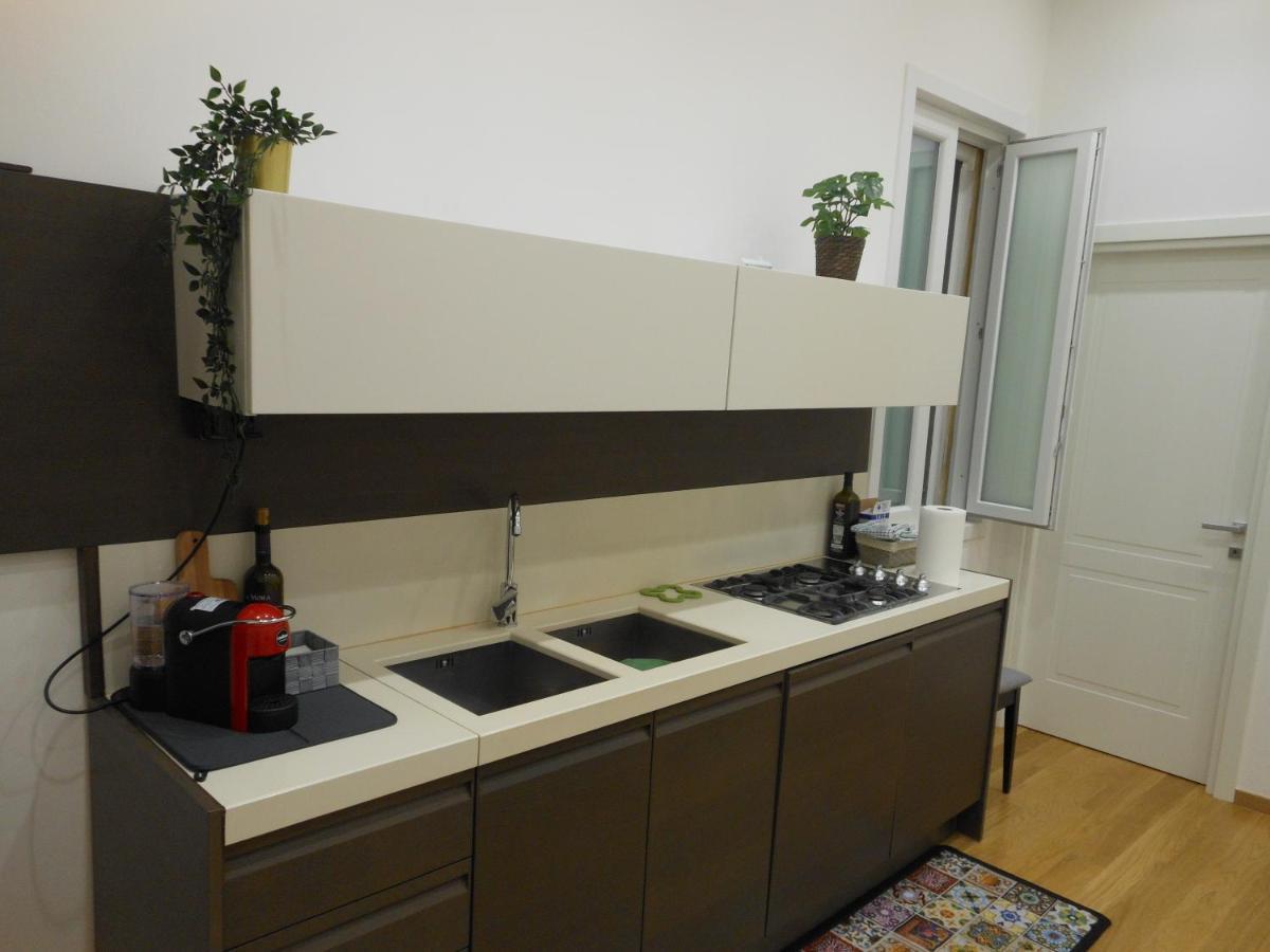 New Rooms Center Bari Exteriör bild